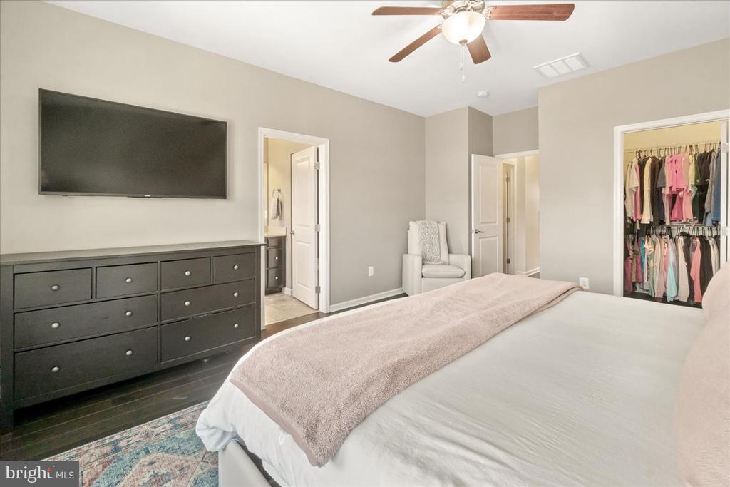 4571 TINDER BOX CIRCLE