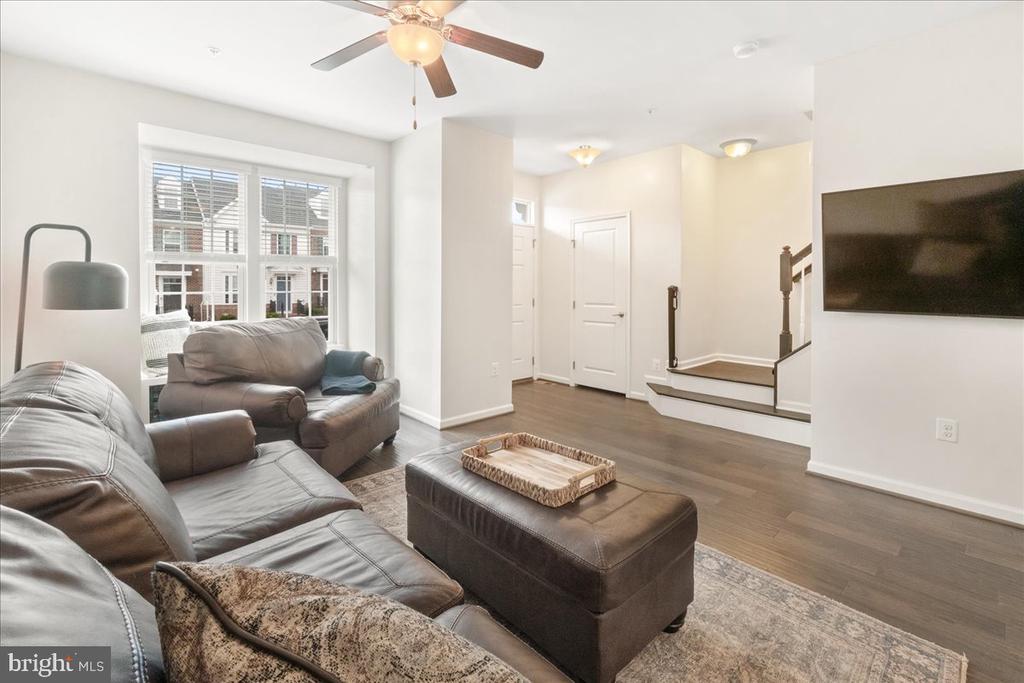 4571 TINDER BOX CIRCLE