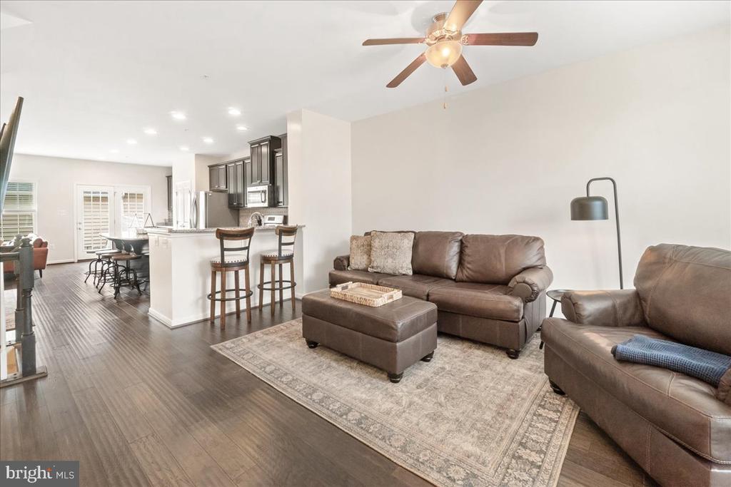 4571 TINDER BOX CIRCLE