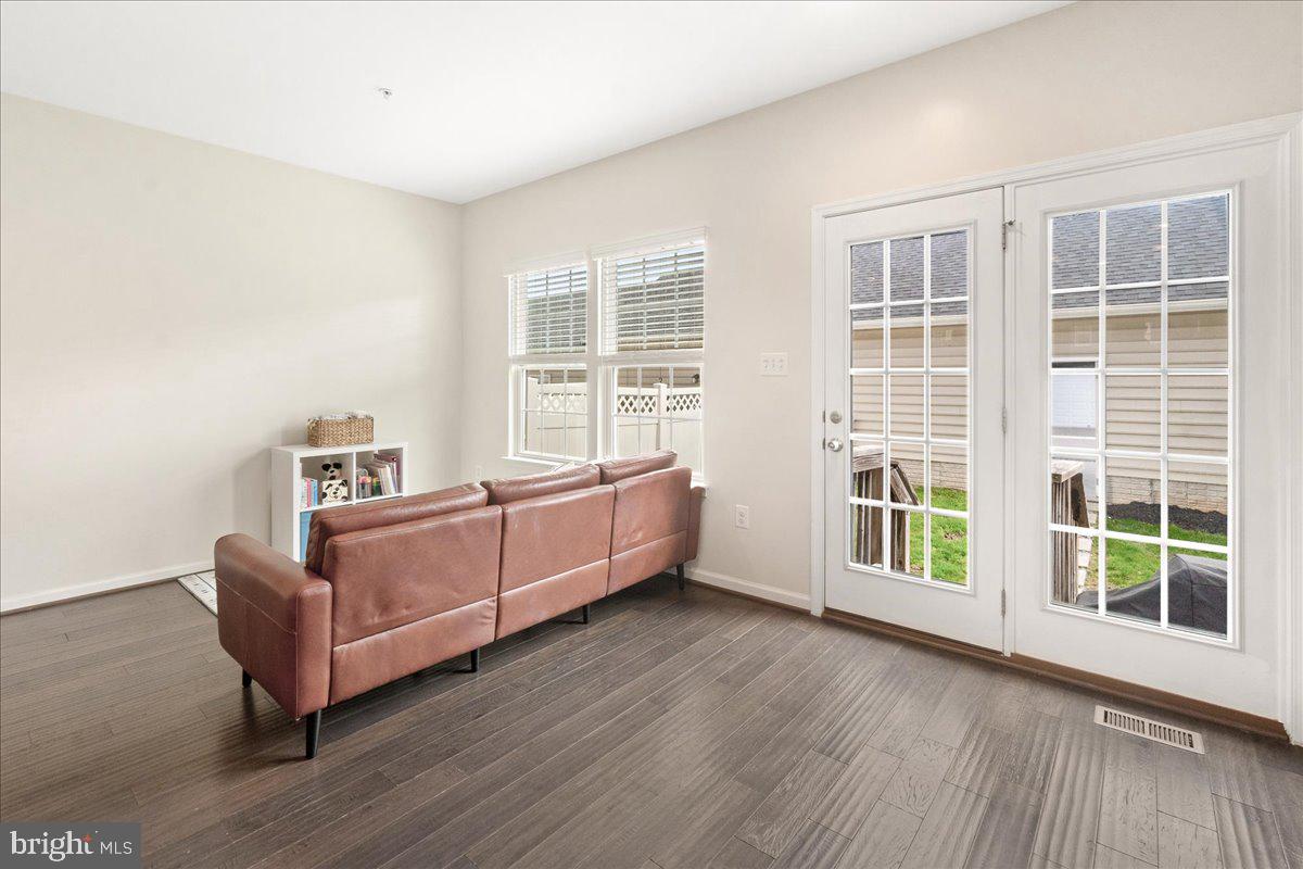 4571 TINDER BOX CIRCLE