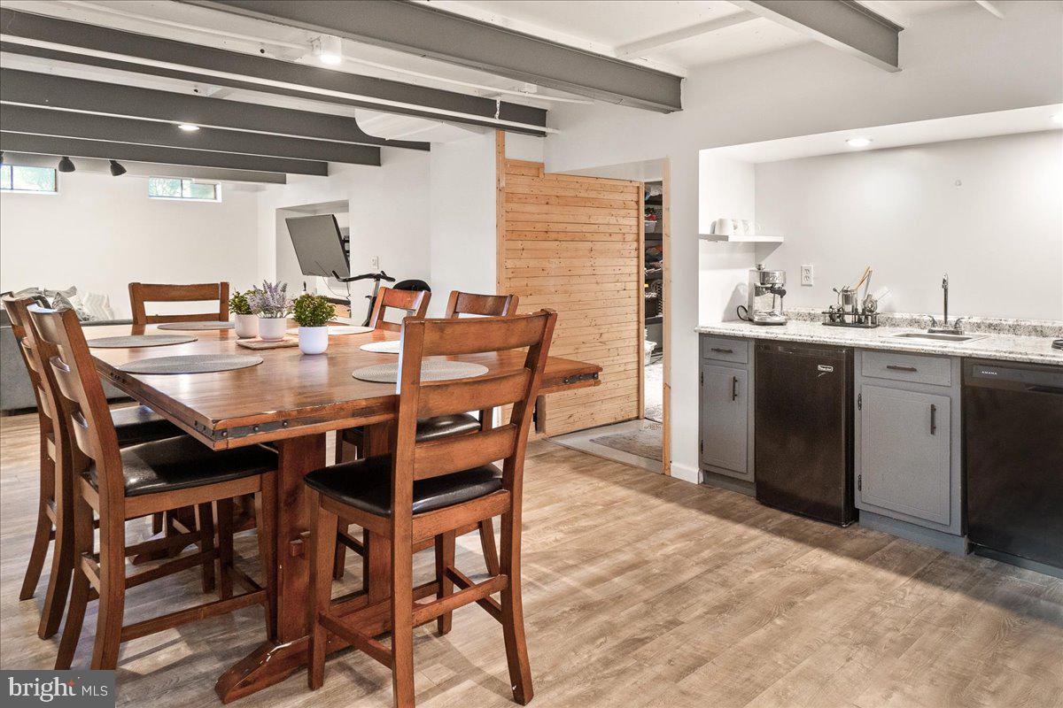 456 CARROLLTON DRIVE