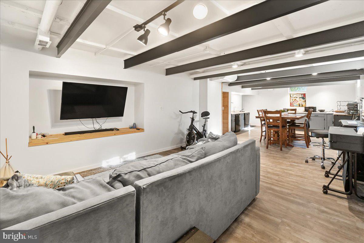 456 CARROLLTON DRIVE