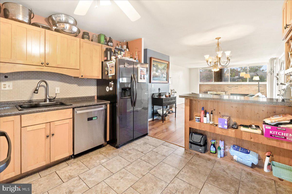 456 CARROLLTON DRIVE