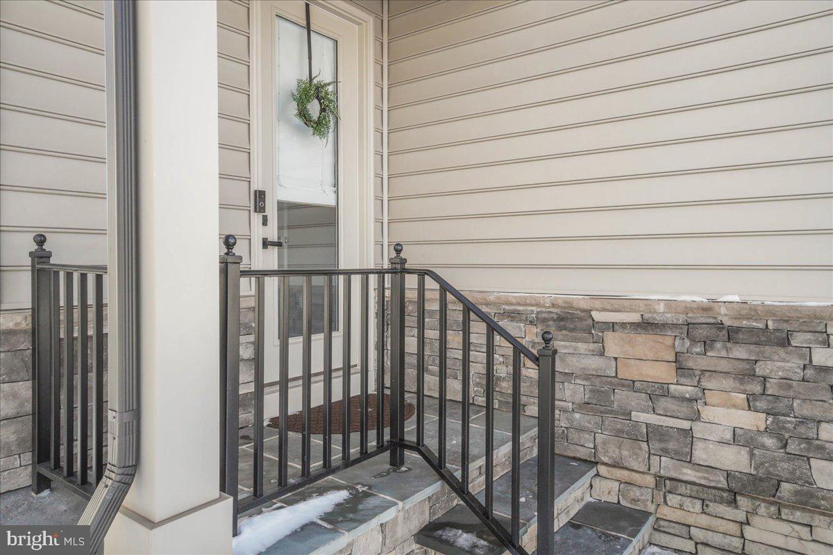 395 POTTING SHED WAY