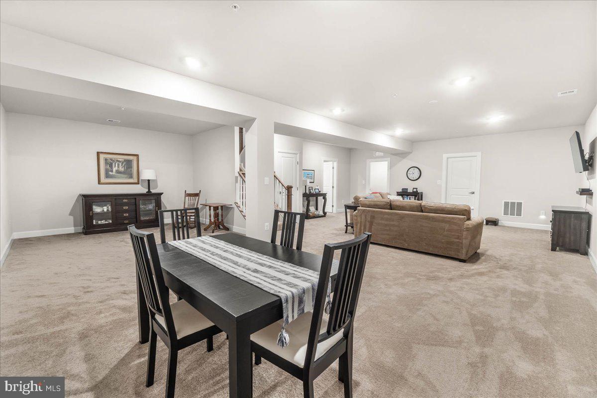 395 POTTING SHED WAY