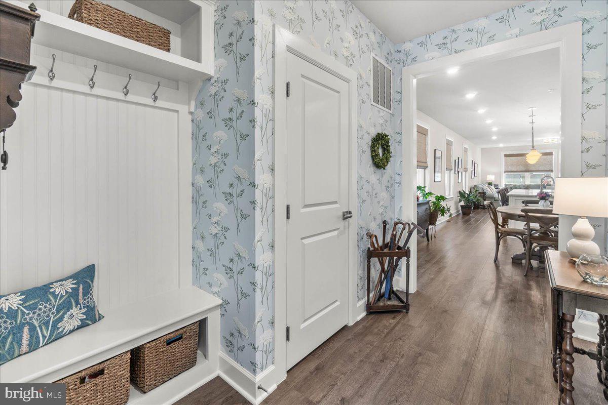 395 POTTING SHED WAY