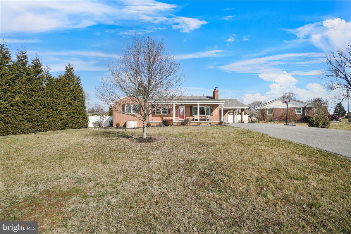 8120 CANTERBURY DRIVE