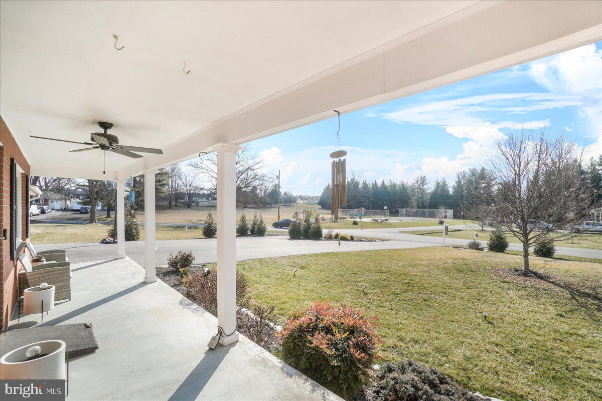 8120 CANTERBURY DRIVE