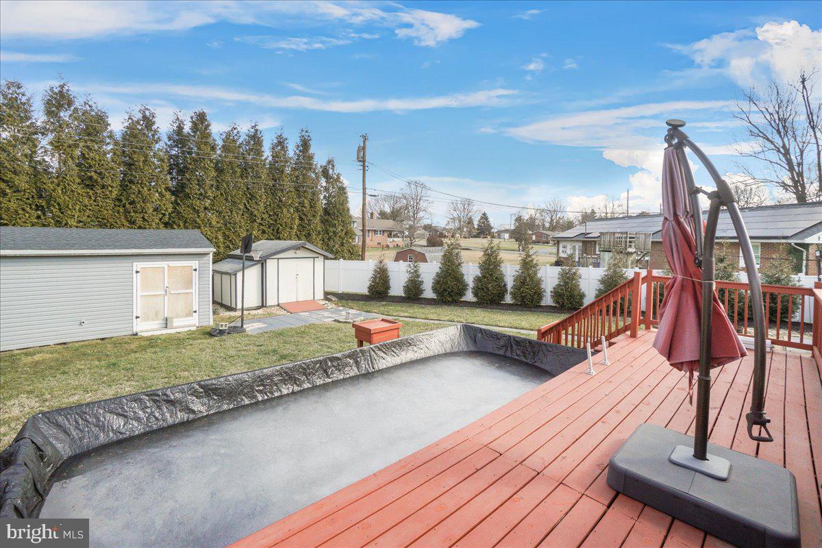 8120 CANTERBURY DRIVE