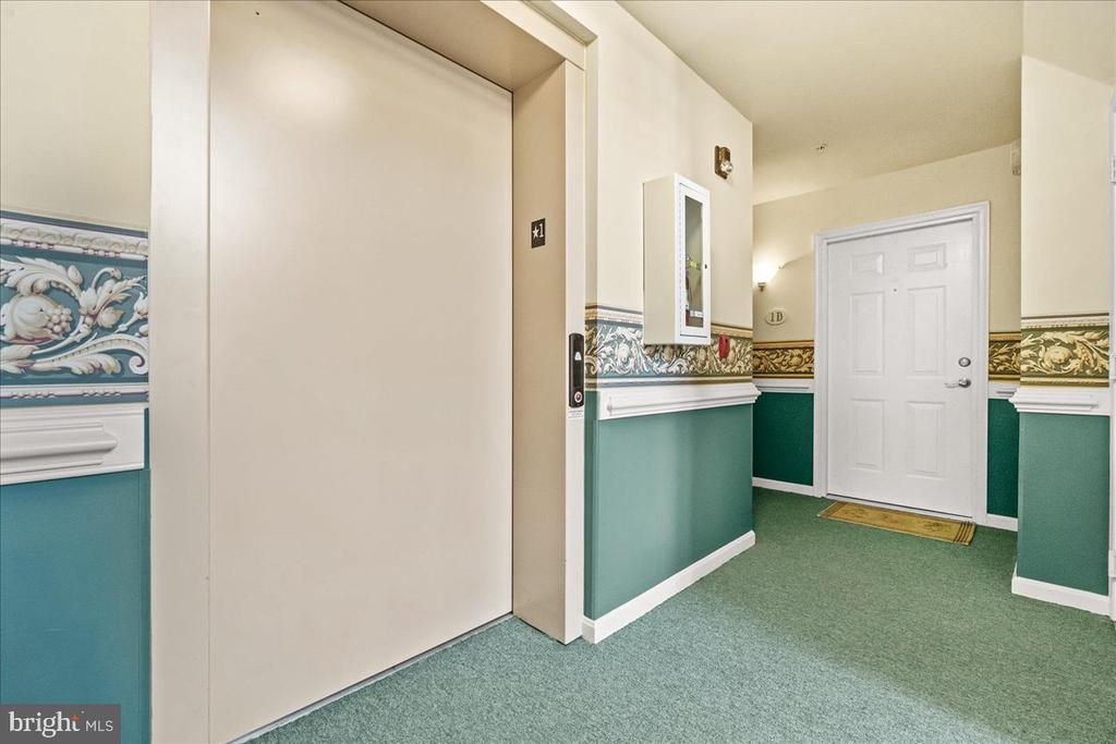 2506 SHELLEY CIRCLE 7-1D