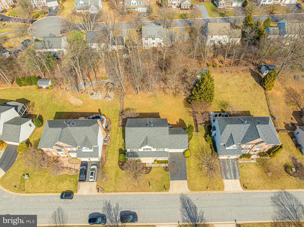 3073 LINDSEY COURT