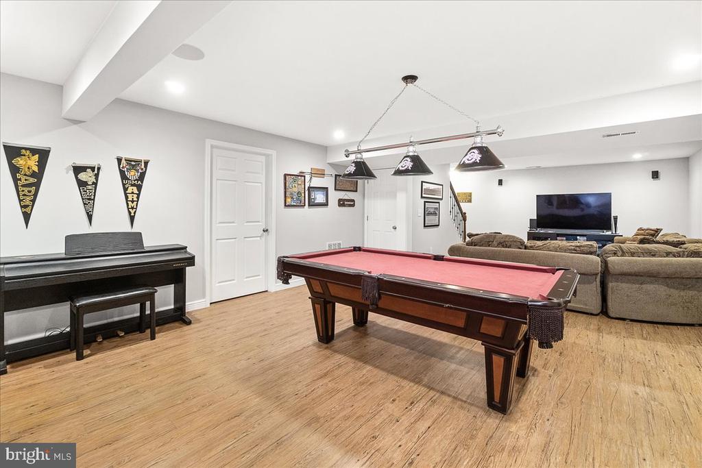 3073 LINDSEY COURT