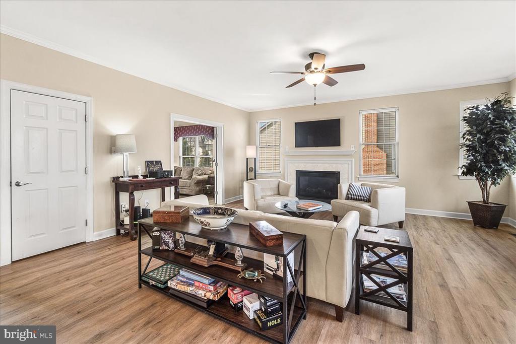 3073 LINDSEY COURT