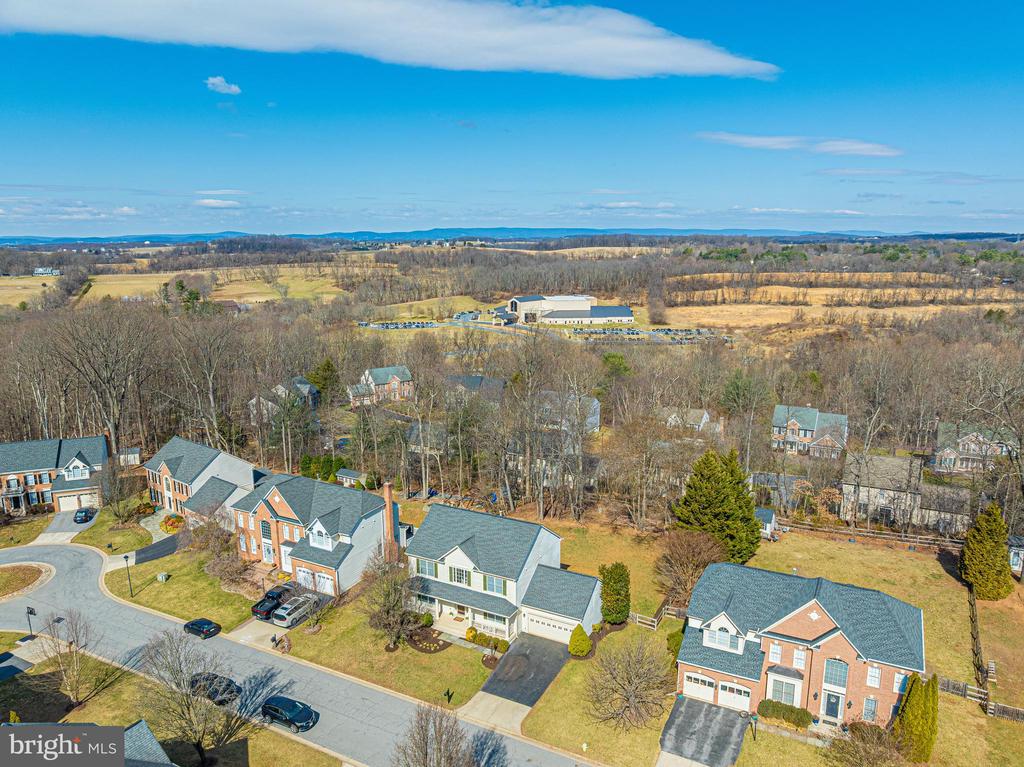 3073 LINDSEY COURT