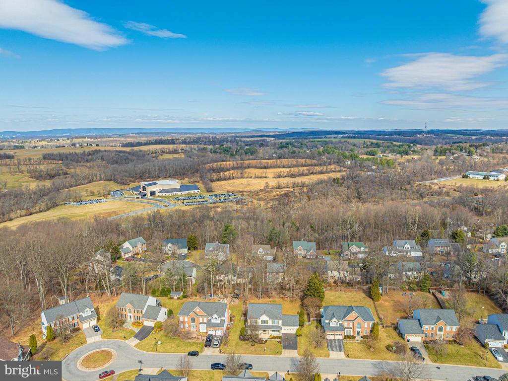 3073 LINDSEY COURT