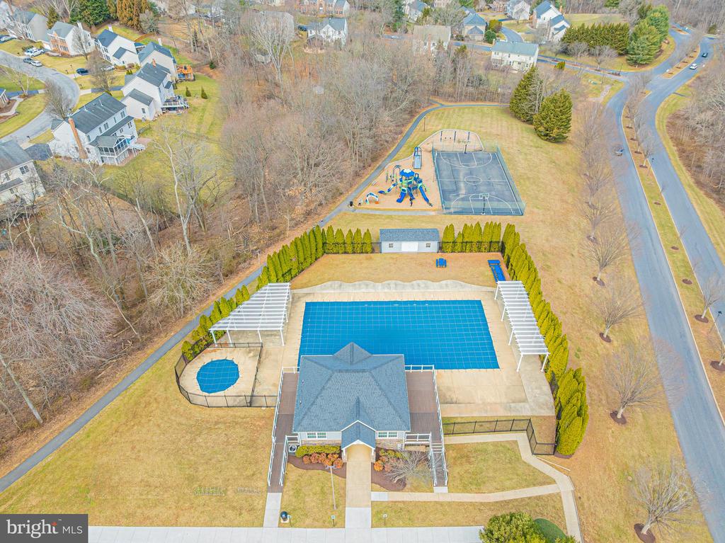 3073 LINDSEY COURT