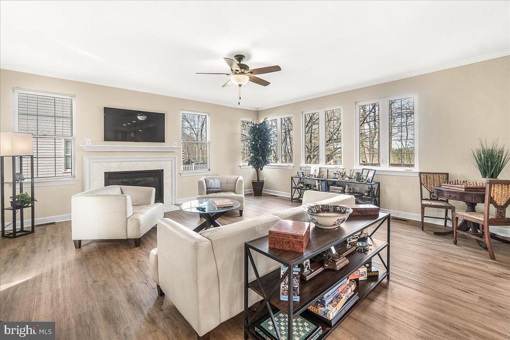 3073 LINDSEY COURT
