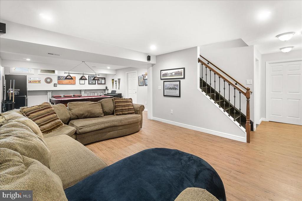 3073 LINDSEY COURT