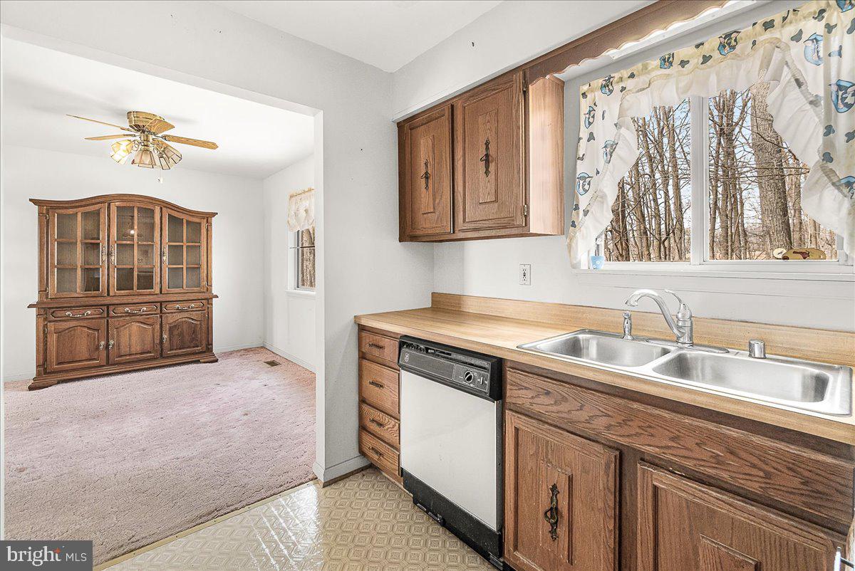 3908 SHAKESPEARE WAY