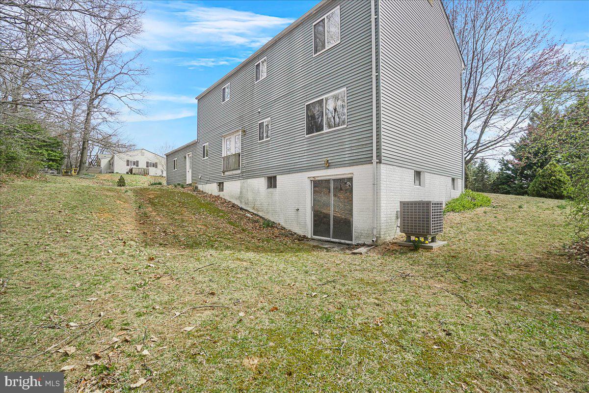 3908 SHAKESPEARE WAY