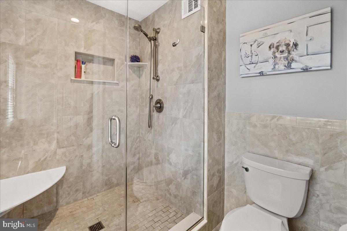 6241 DARLINGTON COURT