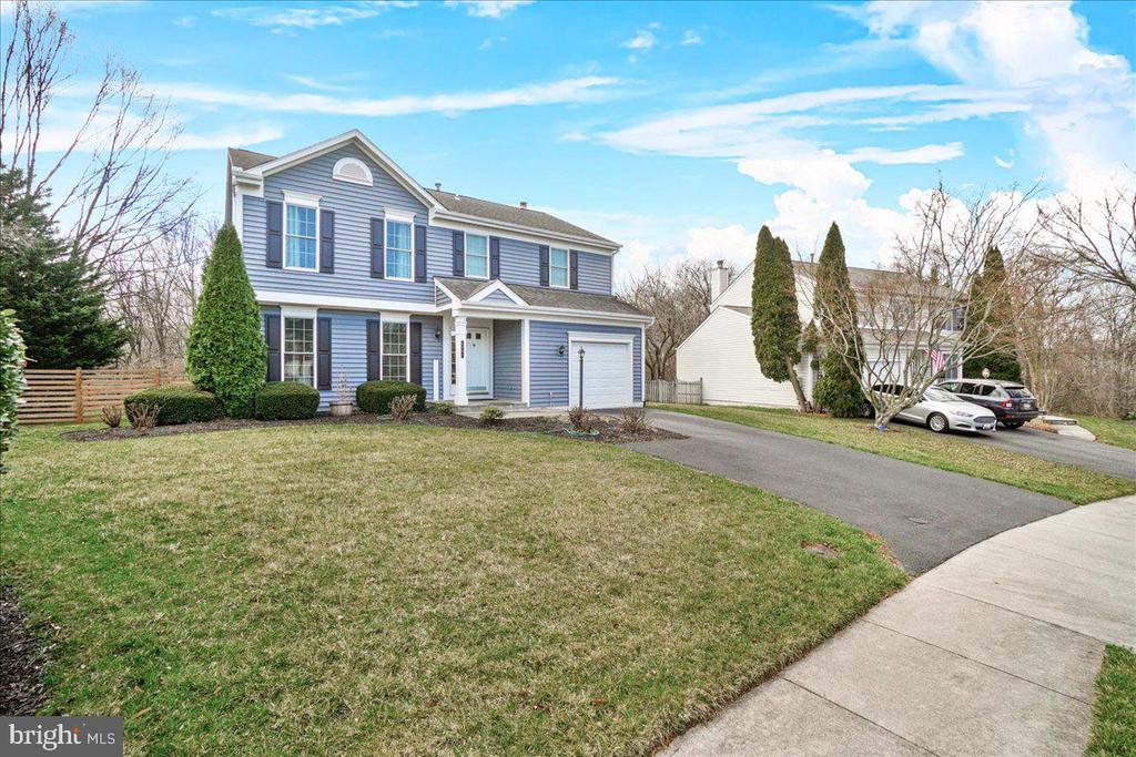 6241 DARLINGTON COURT