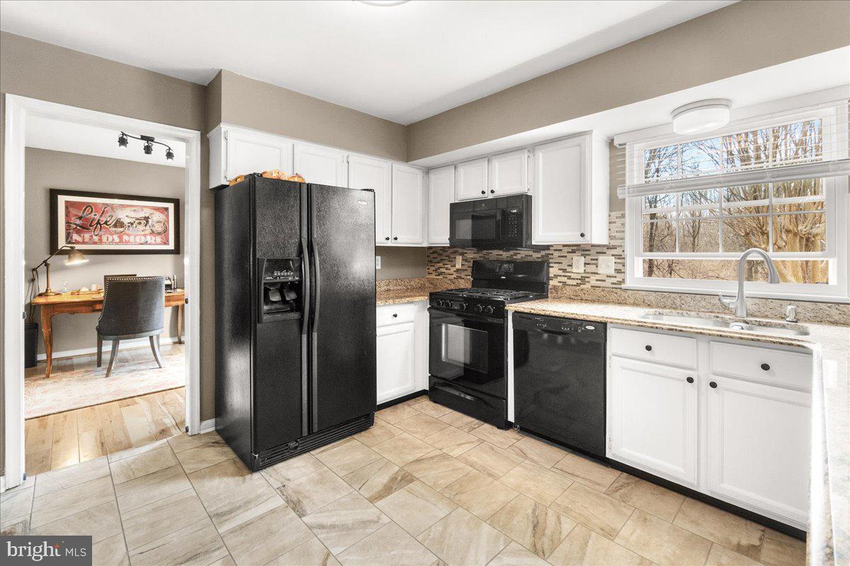 6241 DARLINGTON COURT