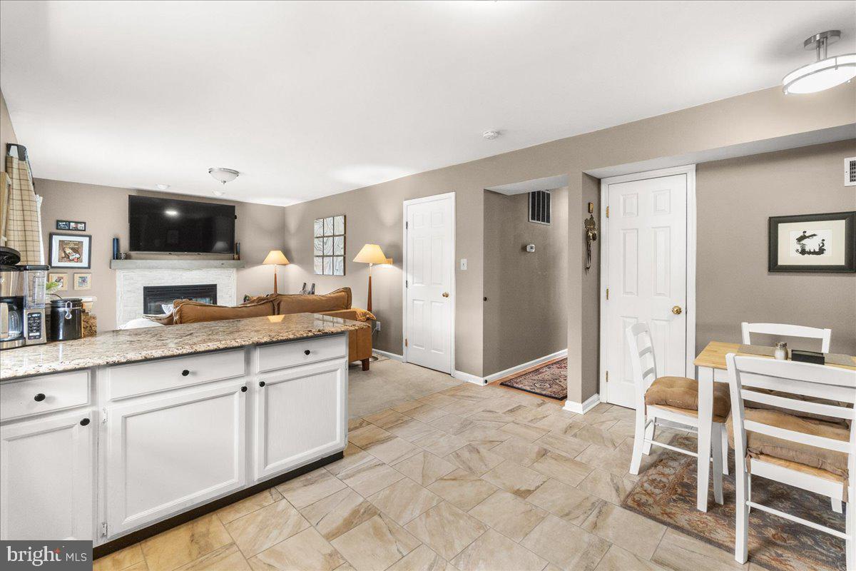 6241 DARLINGTON COURT