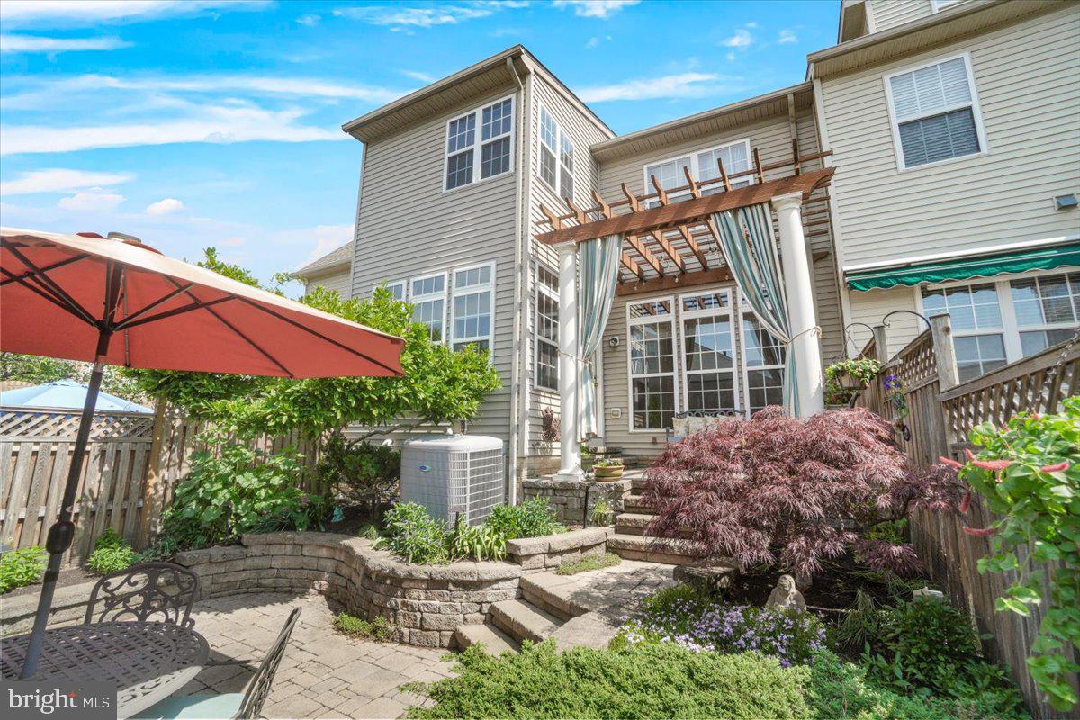 2617 ISLAND GROVE BOULEVARD