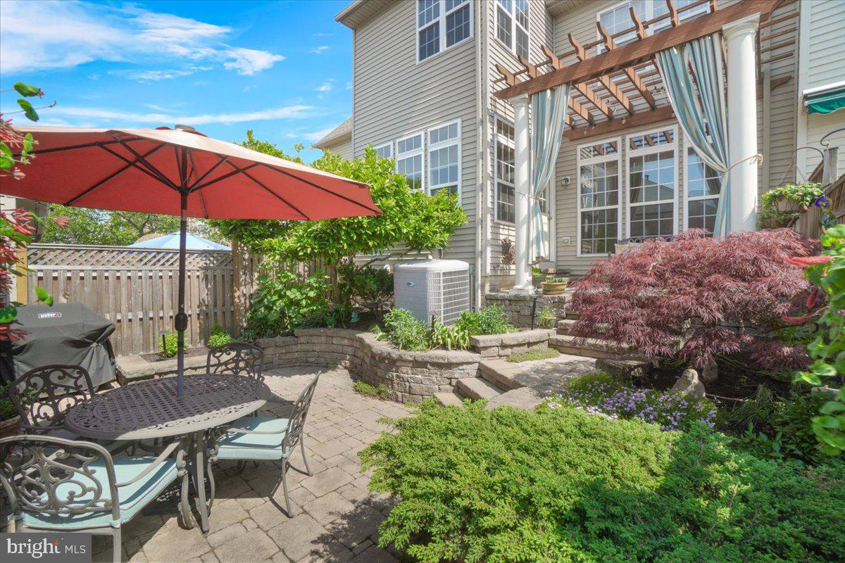 2617 ISLAND GROVE BOULEVARD