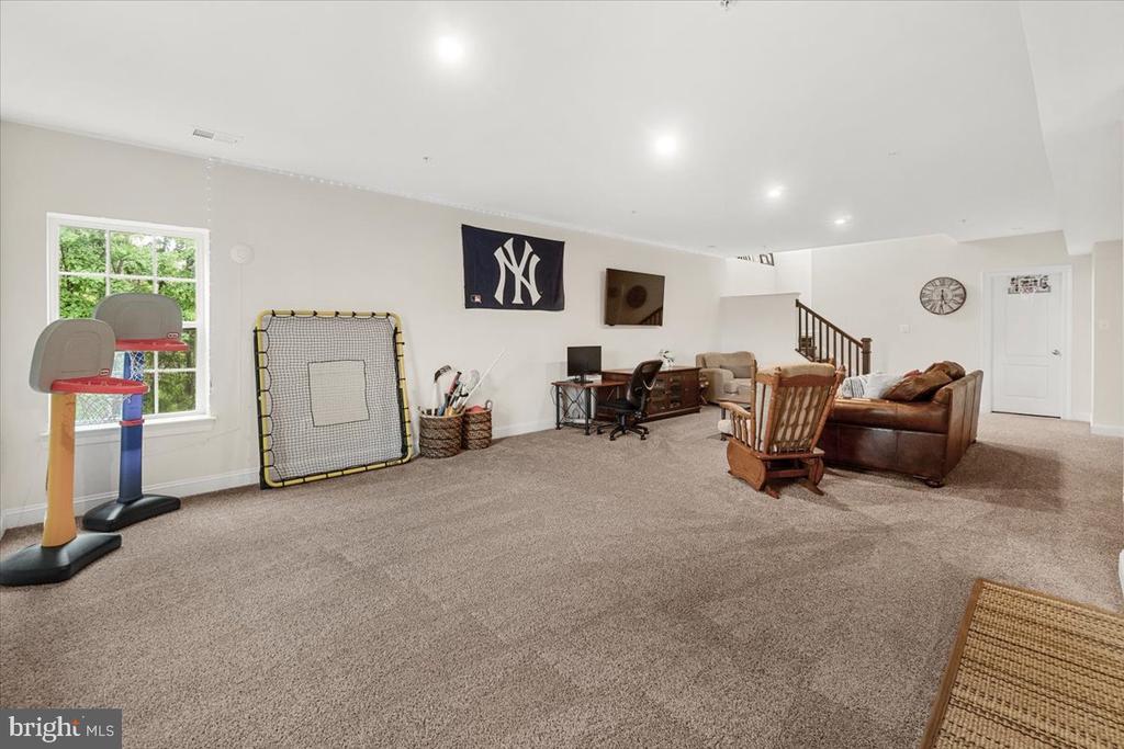 3525 FRANKS TERRACE