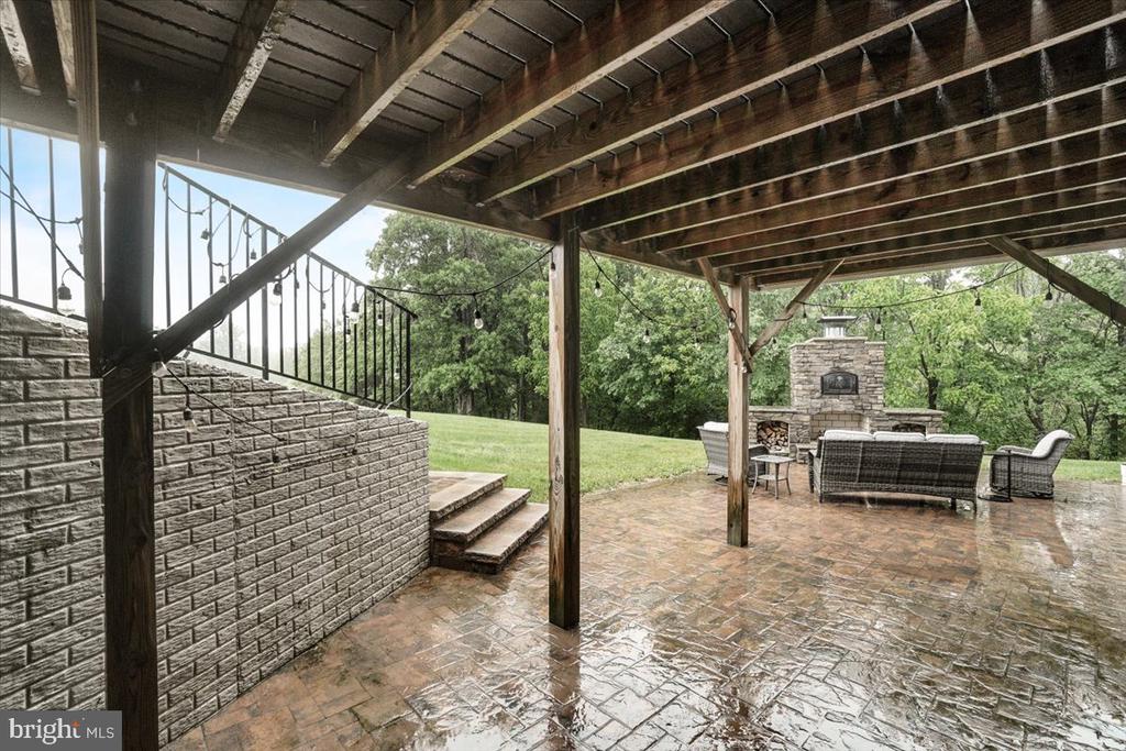 3525 FRANKS TERRACE