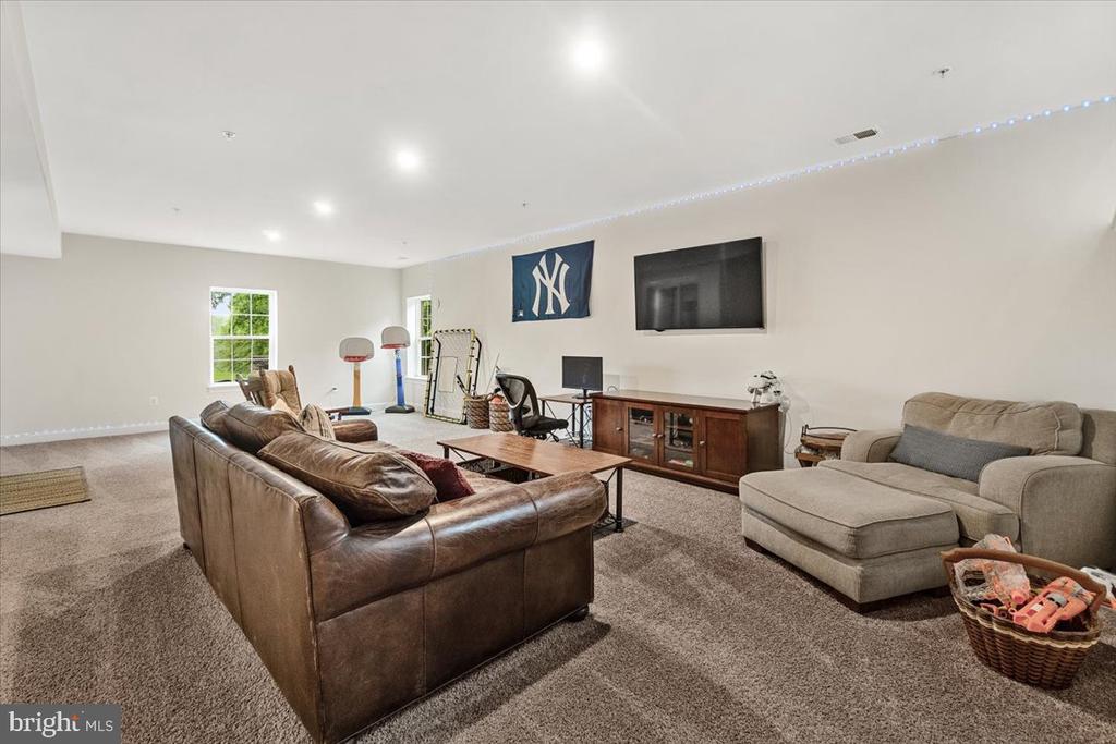 3525 FRANKS TERRACE