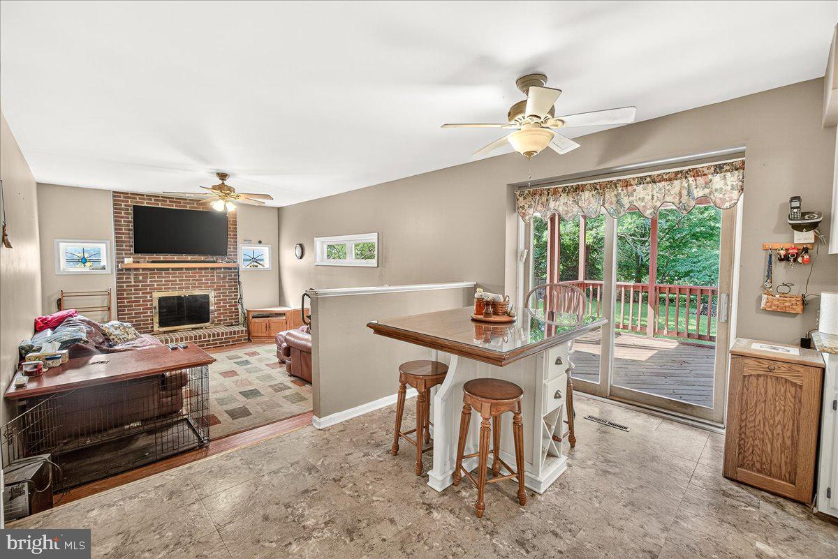 2703 MEADOWRIDGE COURT