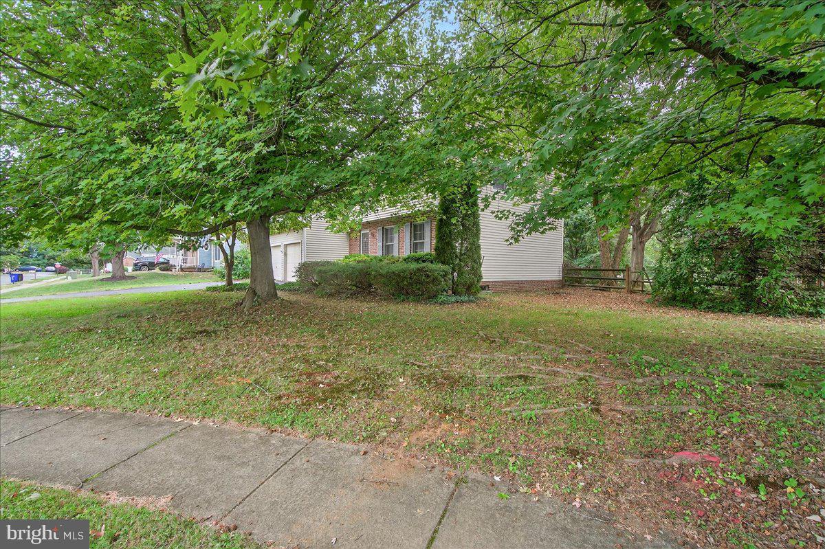 2703 MEADOWRIDGE COURT