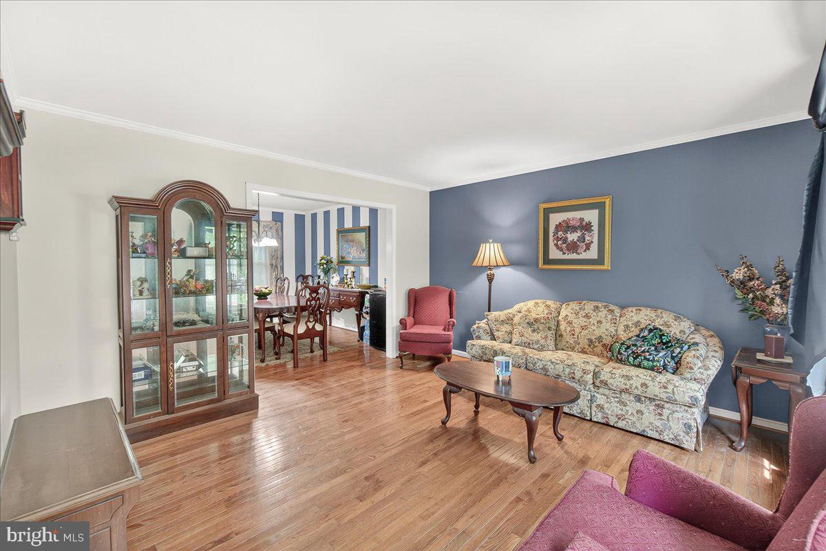 2703 MEADOWRIDGE COURT