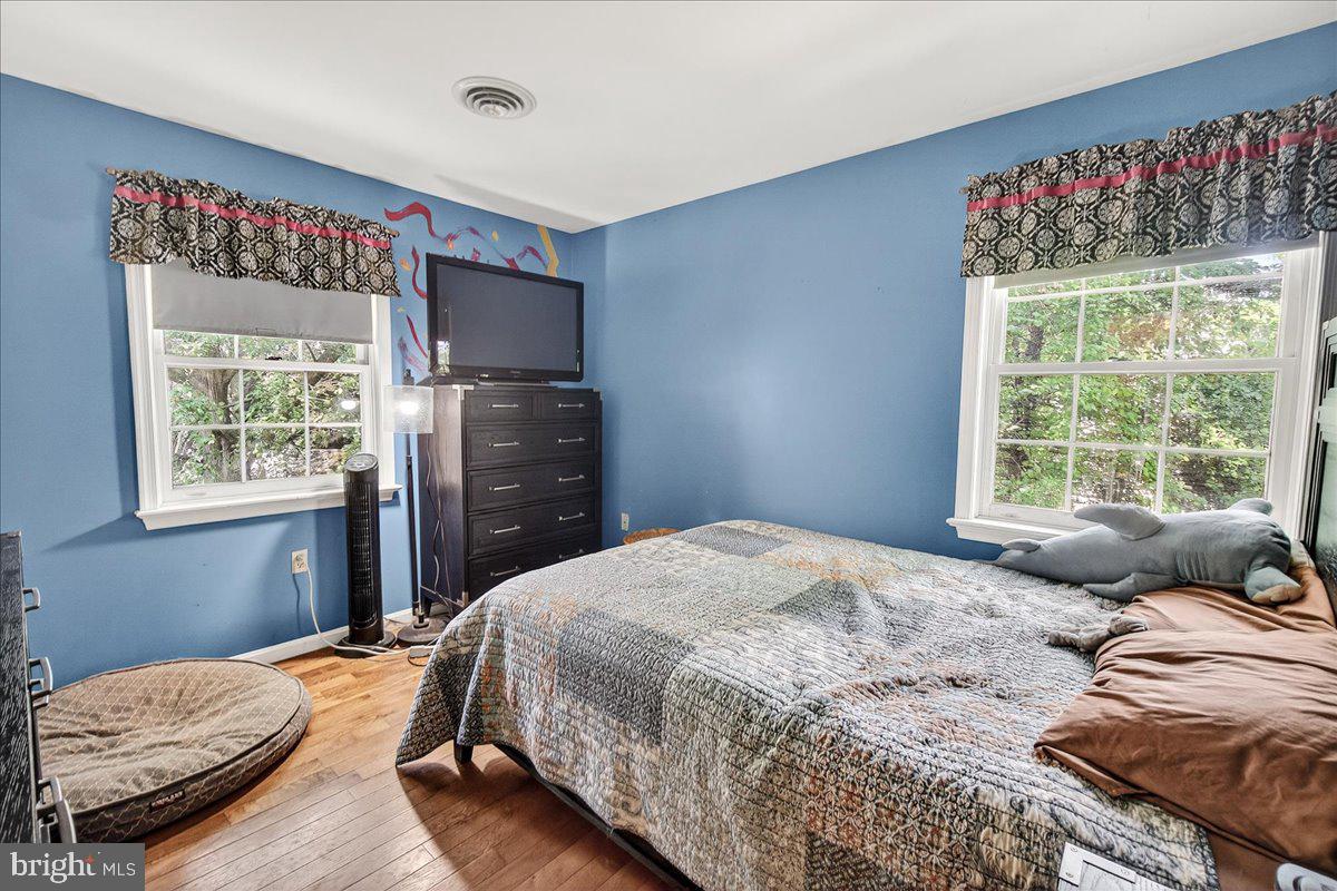 2703 MEADOWRIDGE COURT