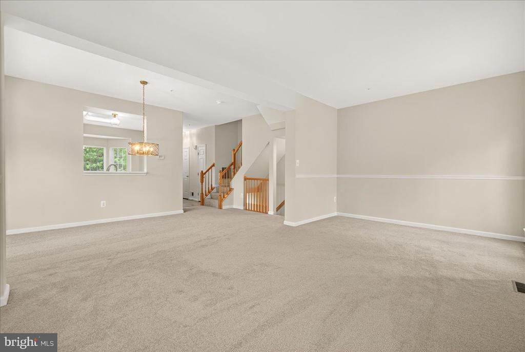 2000 SUMNER DRIVE
