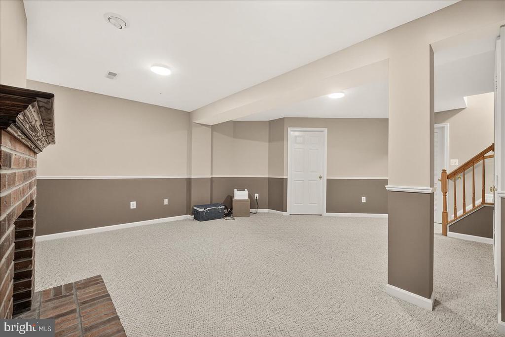 2000 SUMNER DRIVE