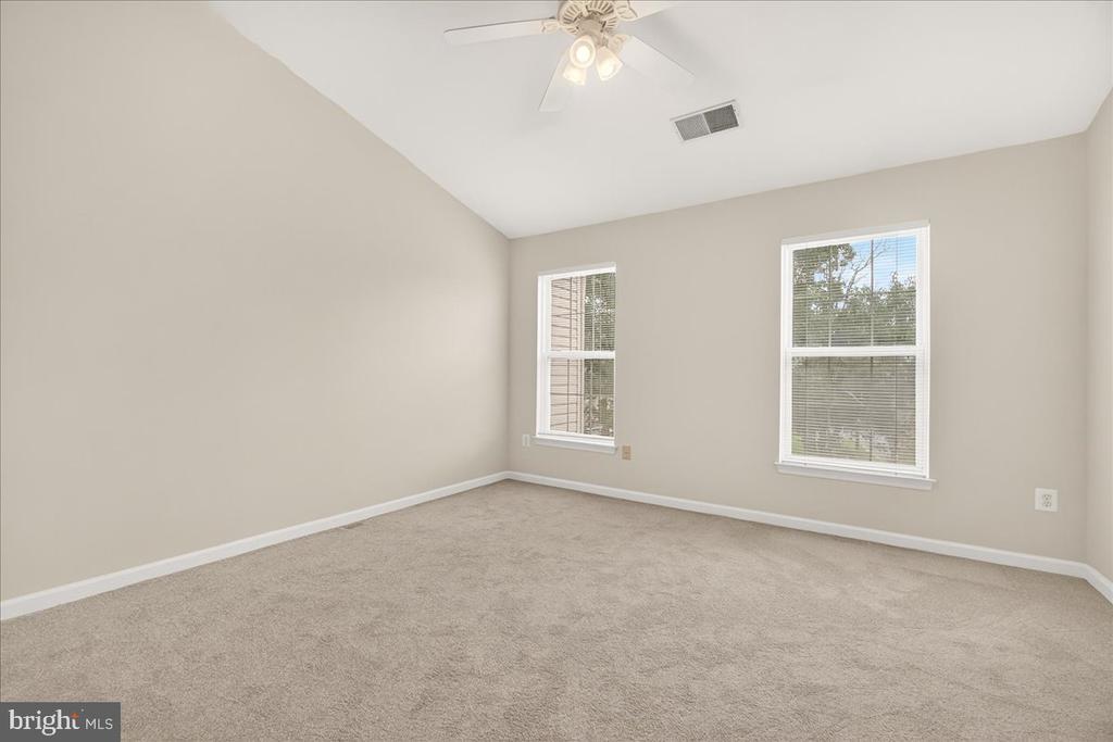 2000 SUMNER DRIVE