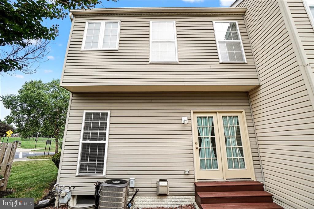 2000 SUMNER DRIVE