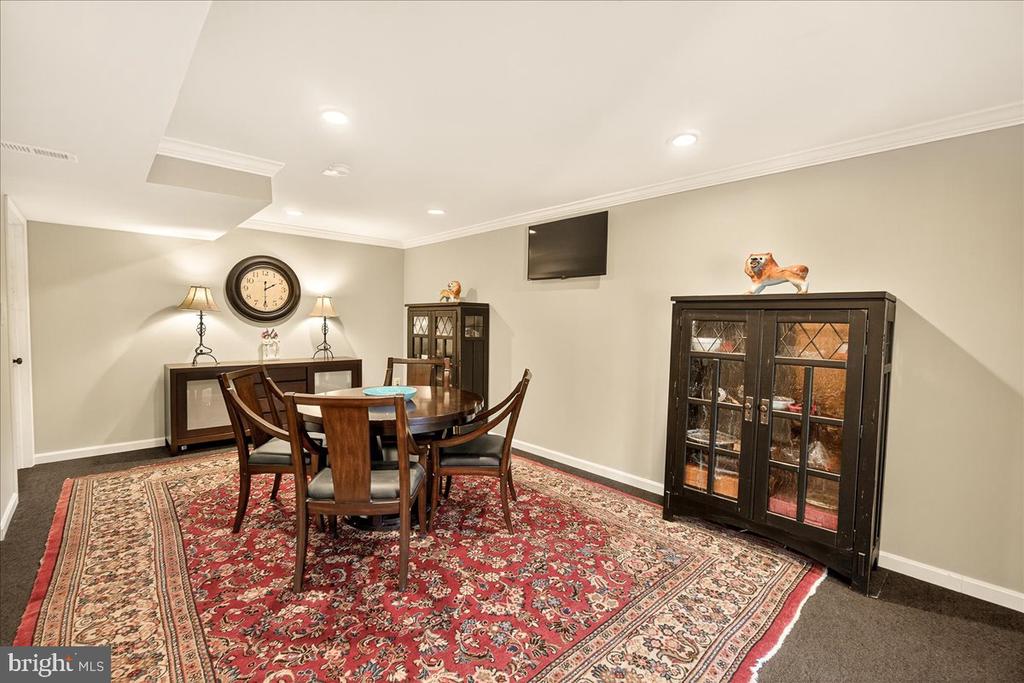 3005 AVERLEY ROAD