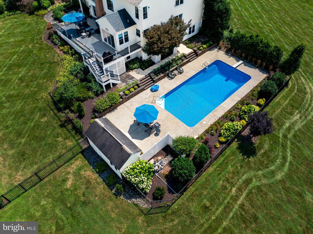 3005 AVERLEY ROAD