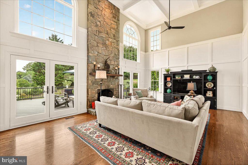 3005 AVERLEY ROAD