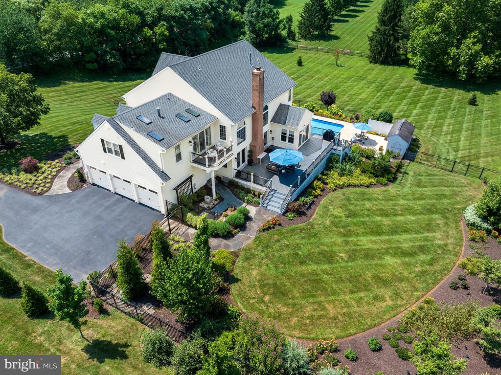 3005 AVERLEY ROAD
