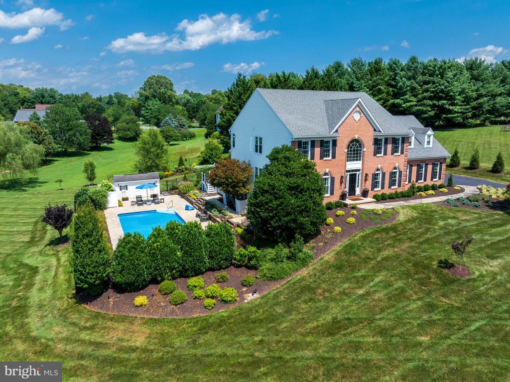 3005 AVERLEY ROAD