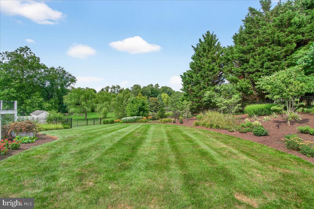 3005 AVERLEY ROAD