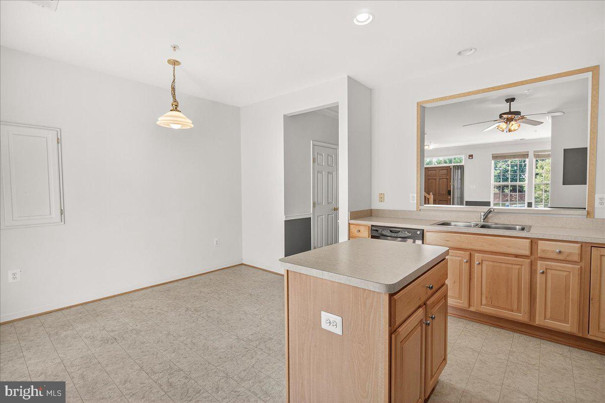 6508 WILTSHIRE DRIVE F 203