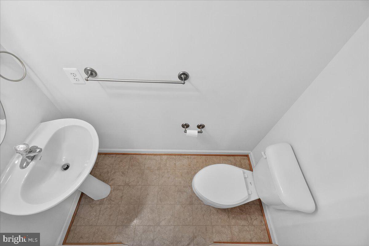 6508 WILTSHIRE DRIVE F 203