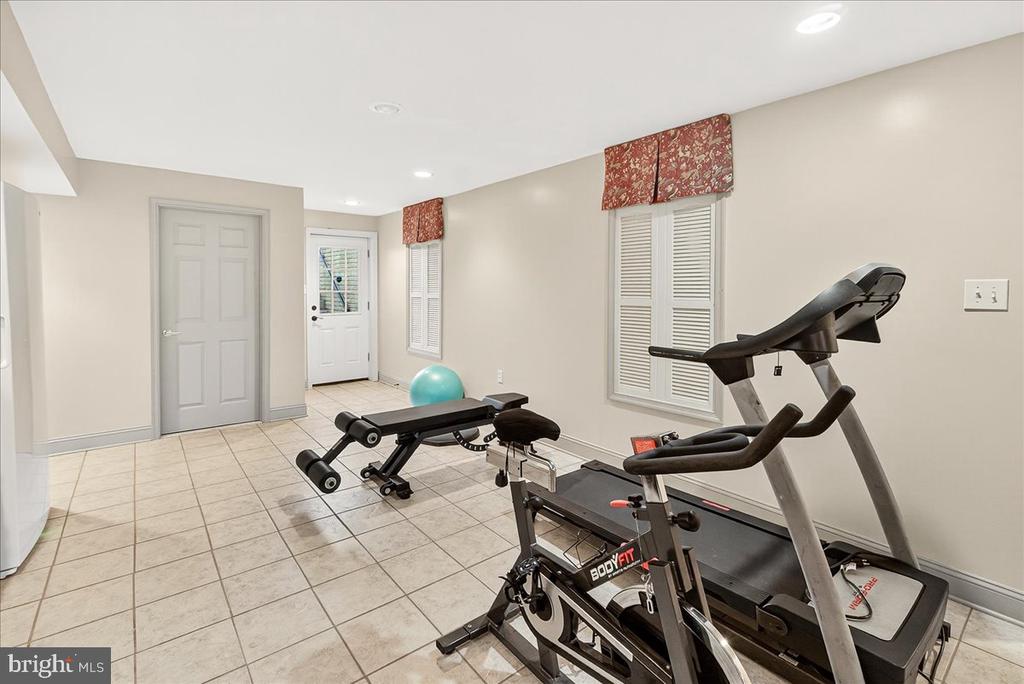 3069 LINDSEY COURT